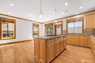 2575 NE Park Dr, Issaquah, WA 98029 - Photo 12