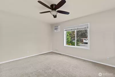 14322 Admiralty Way #12, Lynnwood, WA 98087 - Photo 2
