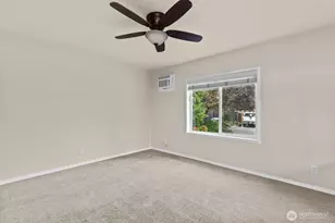 14322 Admiralty Way, Lynnwood, WA 98087 - Photo 2
