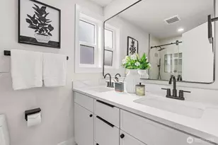 7407 25th Ave NE, Seattle, WA 98115 - Photo 14