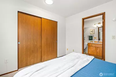20301 19th Avenue NE #511, Shoreline, WA 98155 - Photo 16