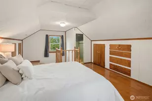 347 NW 52nd St, Seattle, WA 98107 - Photo 16