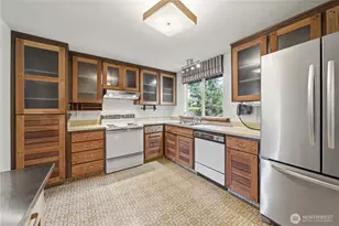 14610 SE 198th St, Renton, WA 98058 - Photo 10
