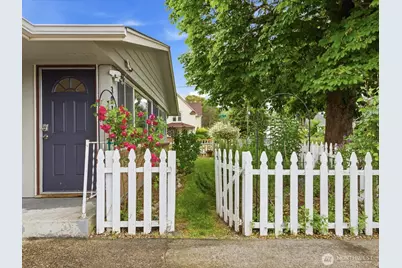 301 W Plum Street, Centralia, WA 98531 - Photo 6