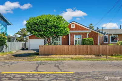 406 Oregon Avenue N, Long Beach, WA 98631 - Photo 2