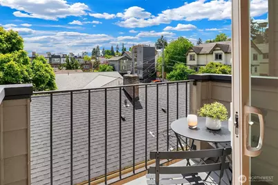 4831 Fauntleroy Way SW #305, Seattle, WA 98116 - Photo 6
