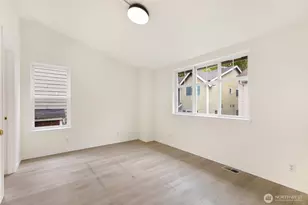 12715 35th Ave NE, Seattle, WA 98125 - Photo 18
