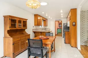 1708 Monterey Ct NE, Renton, WA 98056 - Photo 6