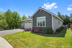 1757 Hillcrest Loop, Mount Vernon, WA 98274 - Photo 4