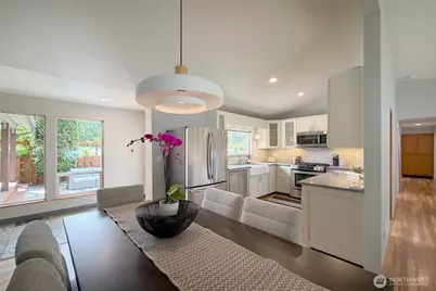 16857 Palatine Avenue N, Shoreline, WA 98133 - Photo 10