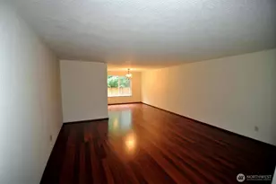 23525 SE 32nd Way, Sammamish, WA 98029 - Photo 4