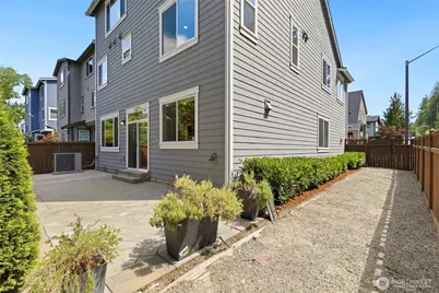 1413 239th Avenue NE, Sammamish, WA 98074 - Photo 28