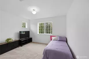 2484 Soundview Dr NE, Bainbridge Island, WA 98110 - Photo 30