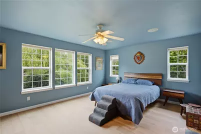 2484 Soundview Drive NE, Bainbridge Island, WA 98110 - Photo 20