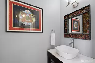 2484 Soundview Dr NE, Bainbridge Island, WA 98110 - Photo 18
