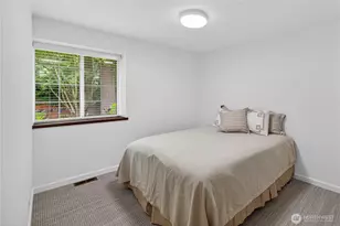 21313 NE 10th Pl, Sammamish, WA 98074 - Photo 12