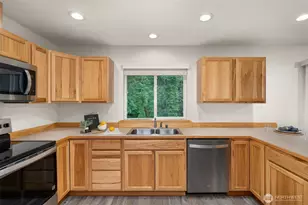 304 N 5th Ave SW, Tumwater, WA 98512 - Photo 8