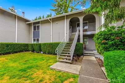 17310 NE 45th Street #118, Redmond, WA 98052 - Photo 2