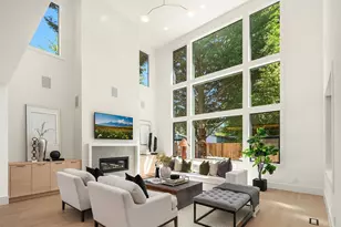 16711 NE 16th Pl, Bellevue, WA 98008 - Photo 2