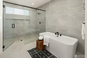 16711 NE 16th Pl, Bellevue, WA 98008 - Photo 24