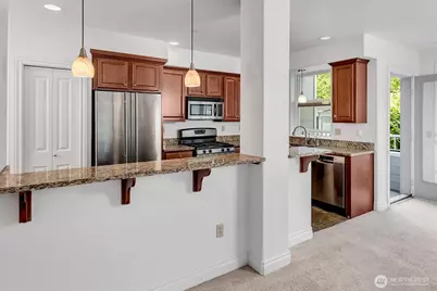 275 E Sunset Way #1A, Issaquah, WA 98027 - Photo 10