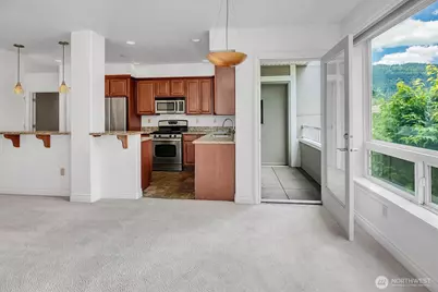 275 E Sunset Way #1A, Issaquah, WA 98027 - Photo 8