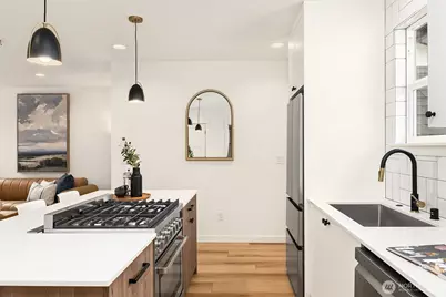 8913 8th Avenue NE, Seattle, WA 98115 - Photo 12