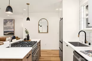 8913 8th Ave NE, Seattle, WA 98115 - Photo 12