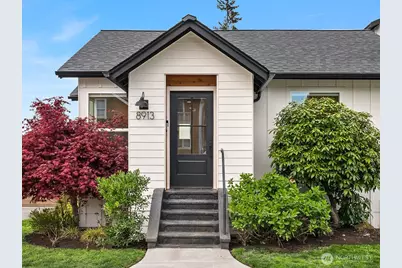 8913 8th Avenue NE, Seattle, WA 98115 - Photo 1