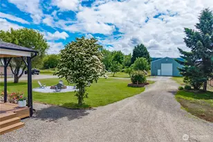 1827 Collins Rd, Buckley, WA 98321 - Photo 2