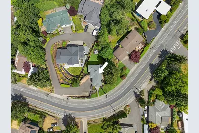 8715 Bowdoin Way, Edmonds, WA 98026 - Photo 34