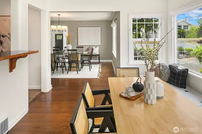 8715 Bowdoin Way, Edmonds, WA 98026 - Photo 16