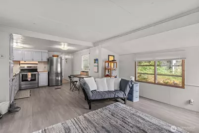 31813 21st Avenue SW #27, Federal Way, WA 98023 - Photo 2