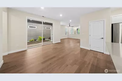 19110 Trilogy Parkway E, Bonney Lake, WA 98391 - Photo 16