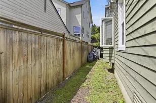 3637 22nd Ave W, Seattle, WA 98199 - Photo 6