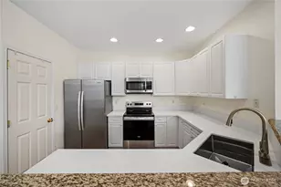 5500 Harbour Pointe Blvd, Mukilteo, WA 98275 - Photo 12