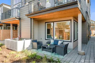 9223 B Densmore Avenue N, Seattle, WA 98103 - Photo 1