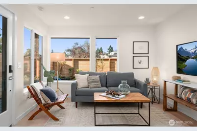 9223 B Densmore Avenue N, Seattle, WA 98103 - Photo 6