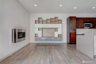 2608 23rd Ave W, Seattle, WA 98199 - Photo 8