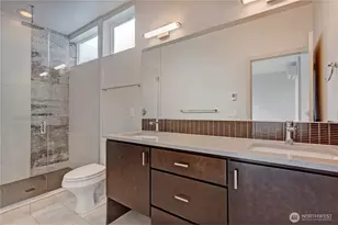 2608 23rd Ave W, Seattle, WA 98199 - Photo 14