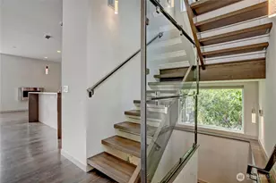2608 23rd Ave W, Seattle, WA 98199 - Photo 12