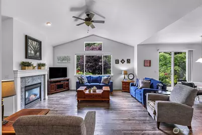 927 Clearwater Court, Mount Vernon, WA 98273 - Photo 4