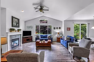 927 Clearwater Ct, Mount Vernon, WA 98273 - Photo 4