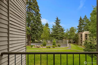 14605 NE 34th Street #H12, Bellevue, WA 98007 - Photo 22