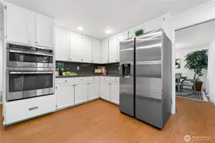 21842 NE 30th Pl, Sammamish, WA 98074 - Photo 14
