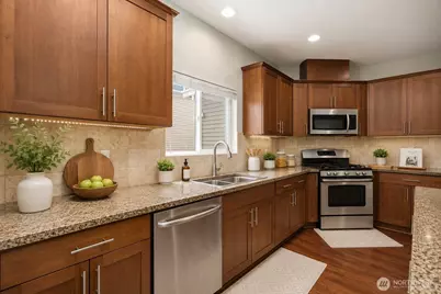 6404 Stuart Place SE, Auburn, WA 98092 - Photo 10