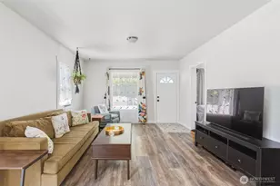 112 S Gold St, Centralia, WA 98531 - Photo 4