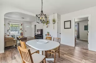112 S Gold St, Centralia, WA 98531 - Photo 8