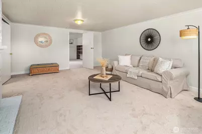 12742 Palatine Avenue N, Seattle, WA 98133 - Photo 16