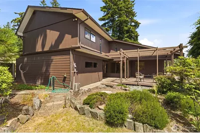 2406 Emerald Drive, Milton, WA 98354 - Photo 2